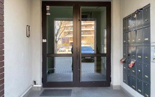 Apartament 3 camere, 2 bai premium mobilat lux , cu parcare inclusă - Poză 32