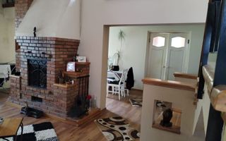 Casă cu etaj strada.Moara de Vănt - Poză 1