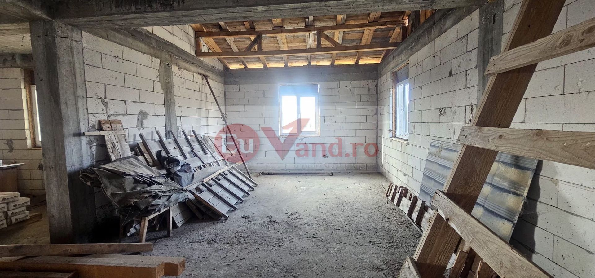 Casa la rosu Bariera Traian, teren 896 mp, COMISION 0% - Poză 12