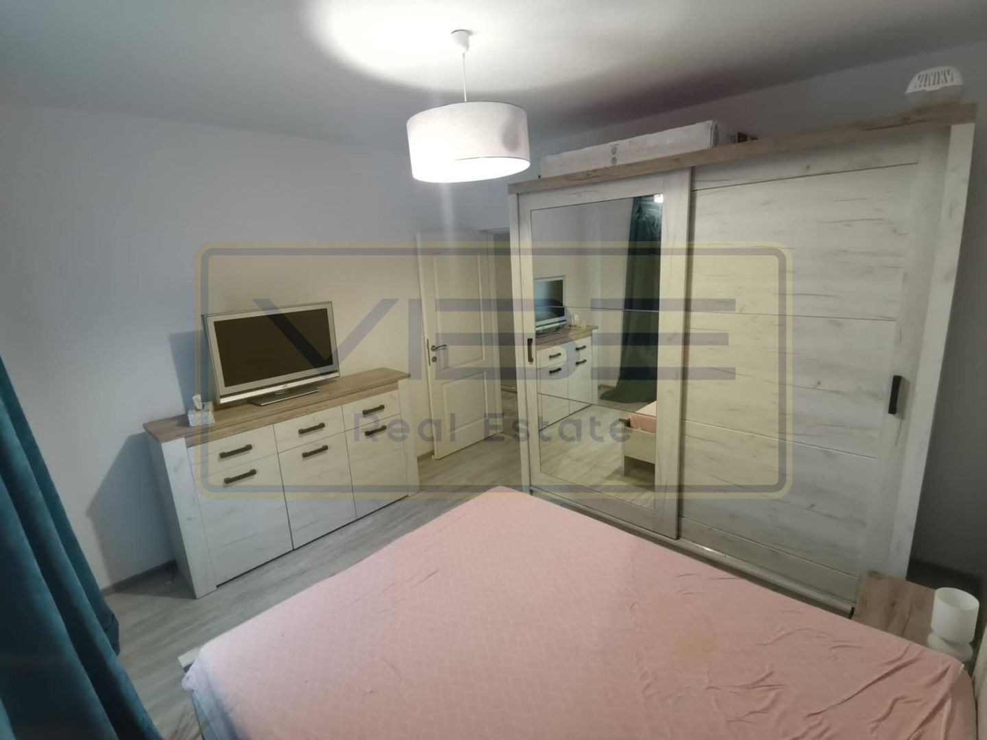 Valea Adanca - capat Cug - Panoramic Residence - 2 camere - curte - Poză 12