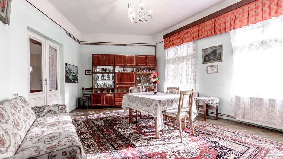 Apartament la casa cu 3 camere și Garaj - Poză 2