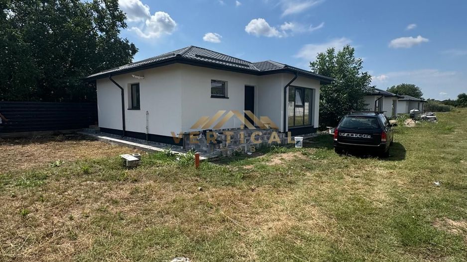 Casa 3 camere, 330 mp teren, Berceni - Poză 1