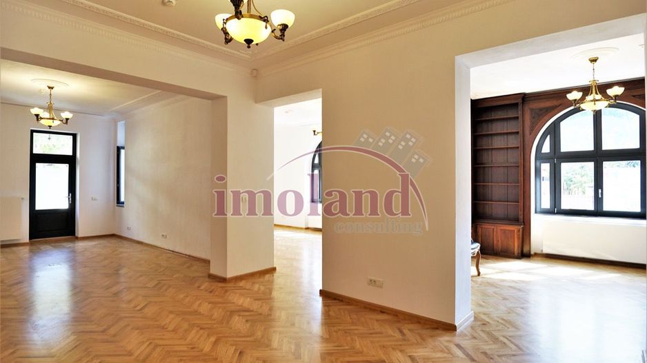 Vila impunatoare - 20 camere - birouri - Romana-Lahovari - Poză 3