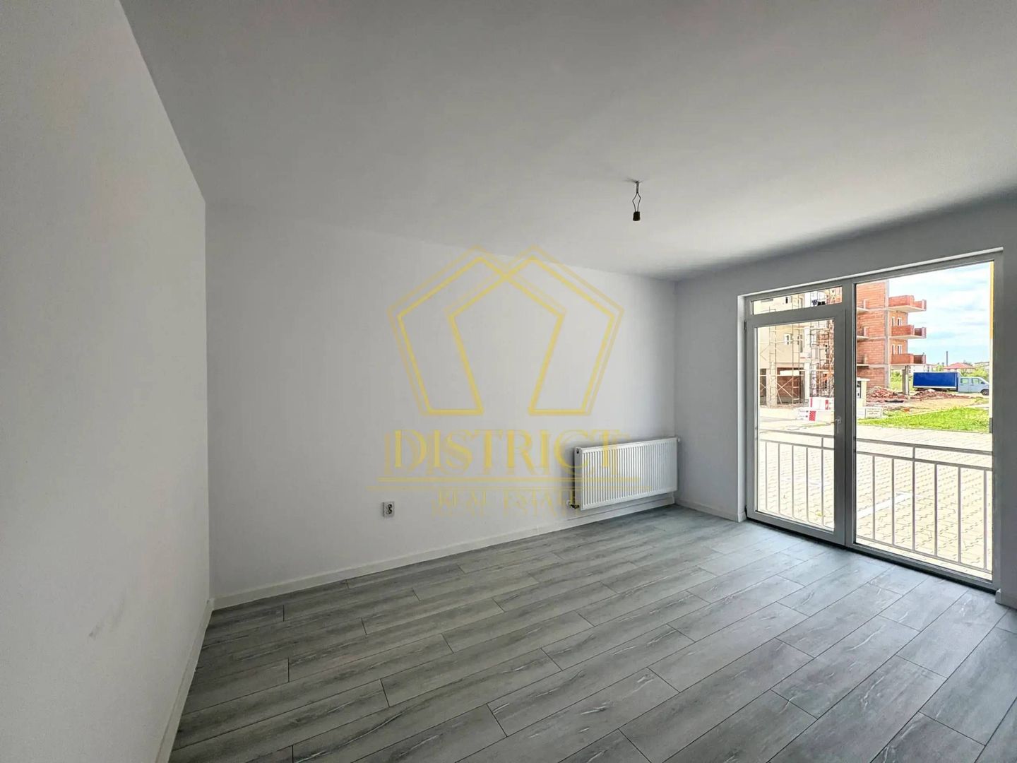 Apartament decomandat cu o camera | Giroc | Hotel IQ - Poză 2