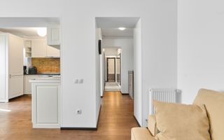 Apartament 3 camere Pitești, zonă Ultracentrala- etaj intermediar - Poză 2