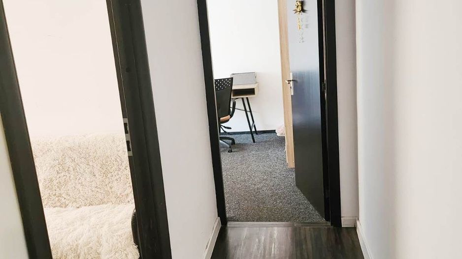 Apartament mobilat3 camere-Tractoru - Poză 12