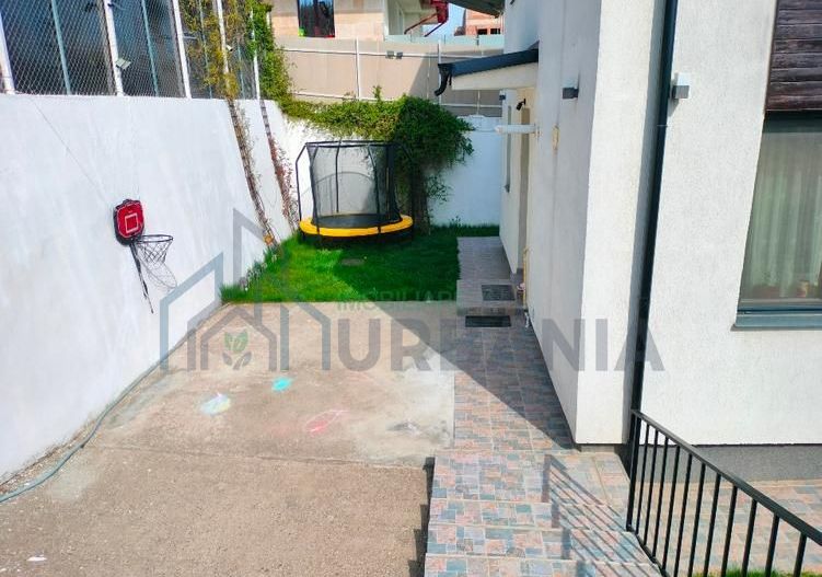 Casa tip duplex, 4 camere, parțial mobilată, Rediu - Poză 4