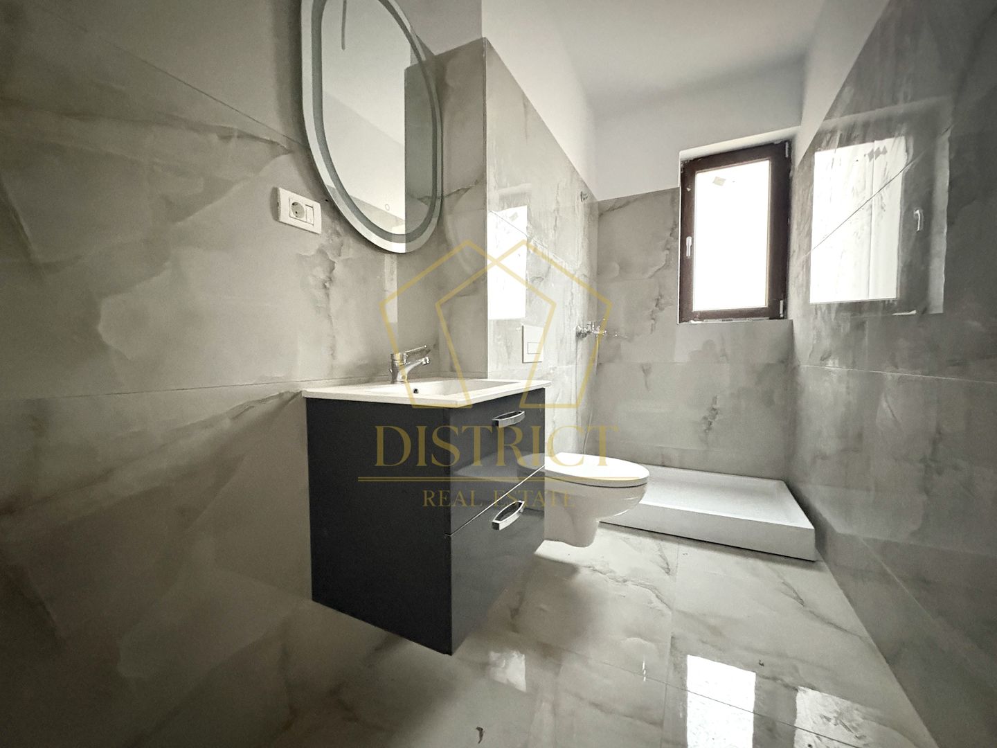 Apartament cu 3 camere si 2 bai + curte de 26mp  | Giroc | ESO - Poză 8