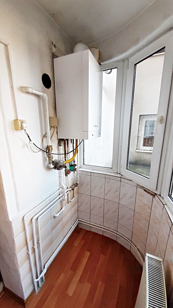 Scriitorilor, apartament de 3 camere etaj 1, pret 95000 euro neg. - Poză 14