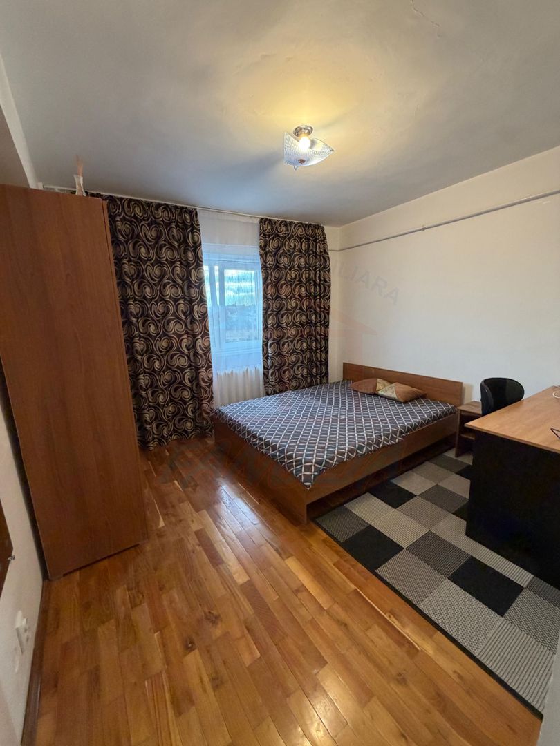 APARTAMENT 4 CAMERE | Piața Centrală | 700 €/lună - Poză 2