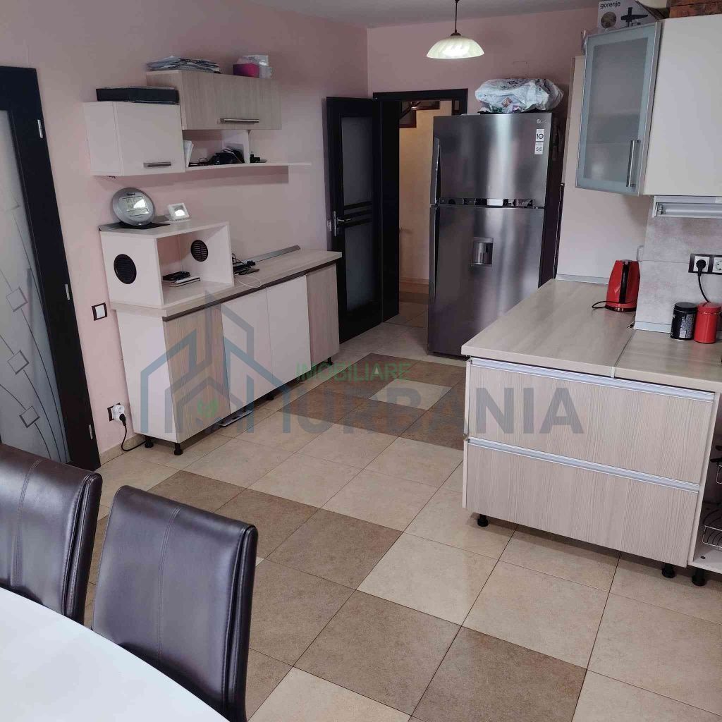Vila de vânzare în Bârnova – Bucium, 5 camere, cu saună și piscină - Poză 3