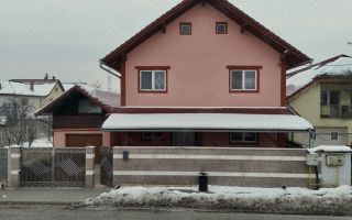 Casă D+P+E - 360 mp Utili - Teren 710 mp   Zona Cetate, Alba Iulia - Poză 2