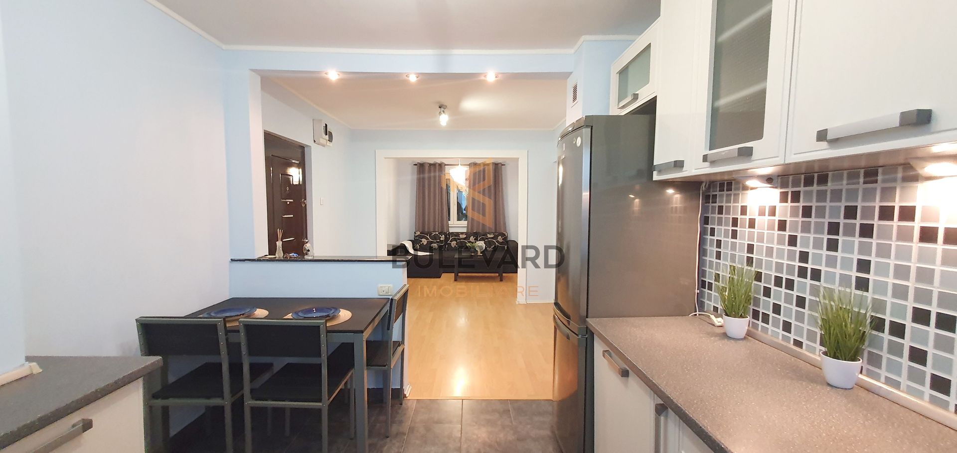 Comision 0!   Apartament cu 3 camere confort sporit, zona Winmarkt! - Poză 1