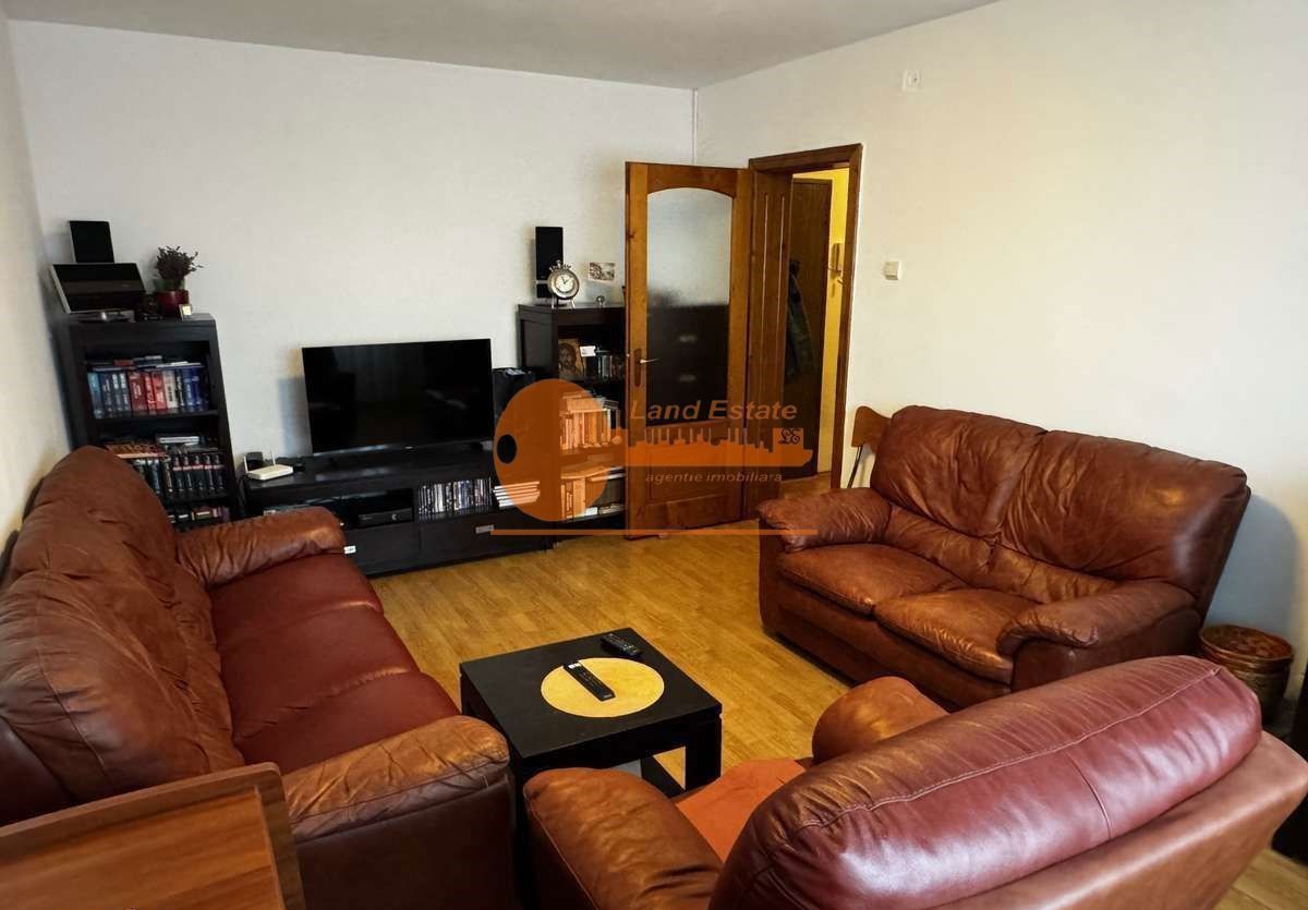 Apartament 3 camere Turda - Poză 1