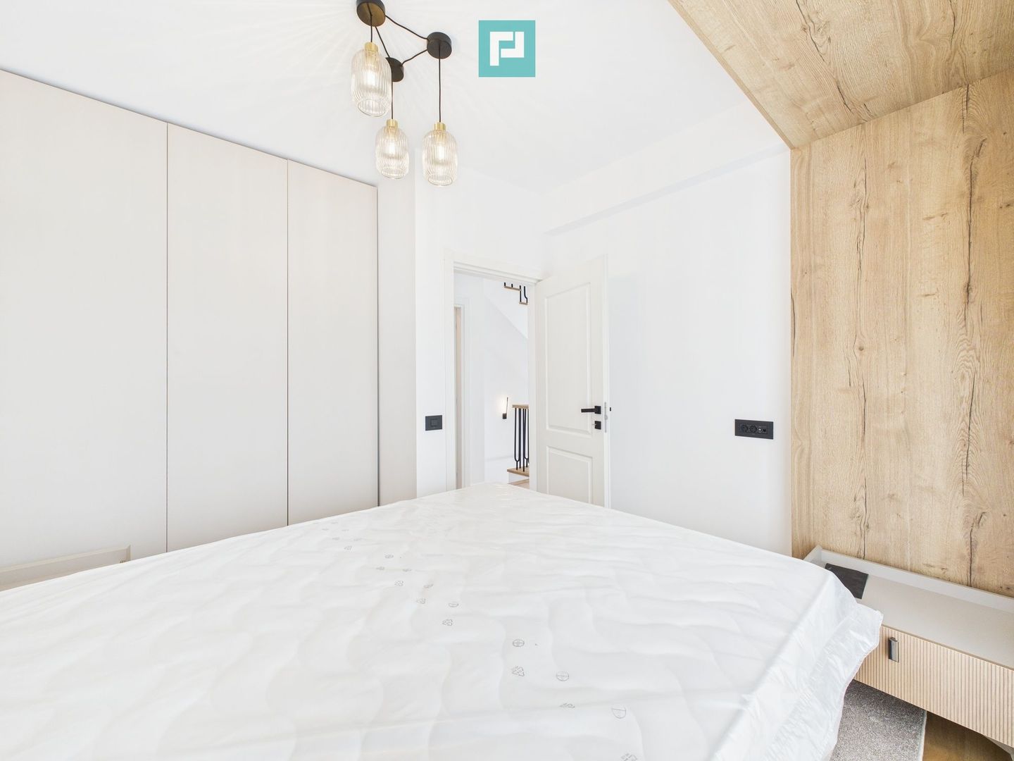 Casă modernă cu 4 camere în Otopeni, perfectă pentru mutare imediată! - Poză 17