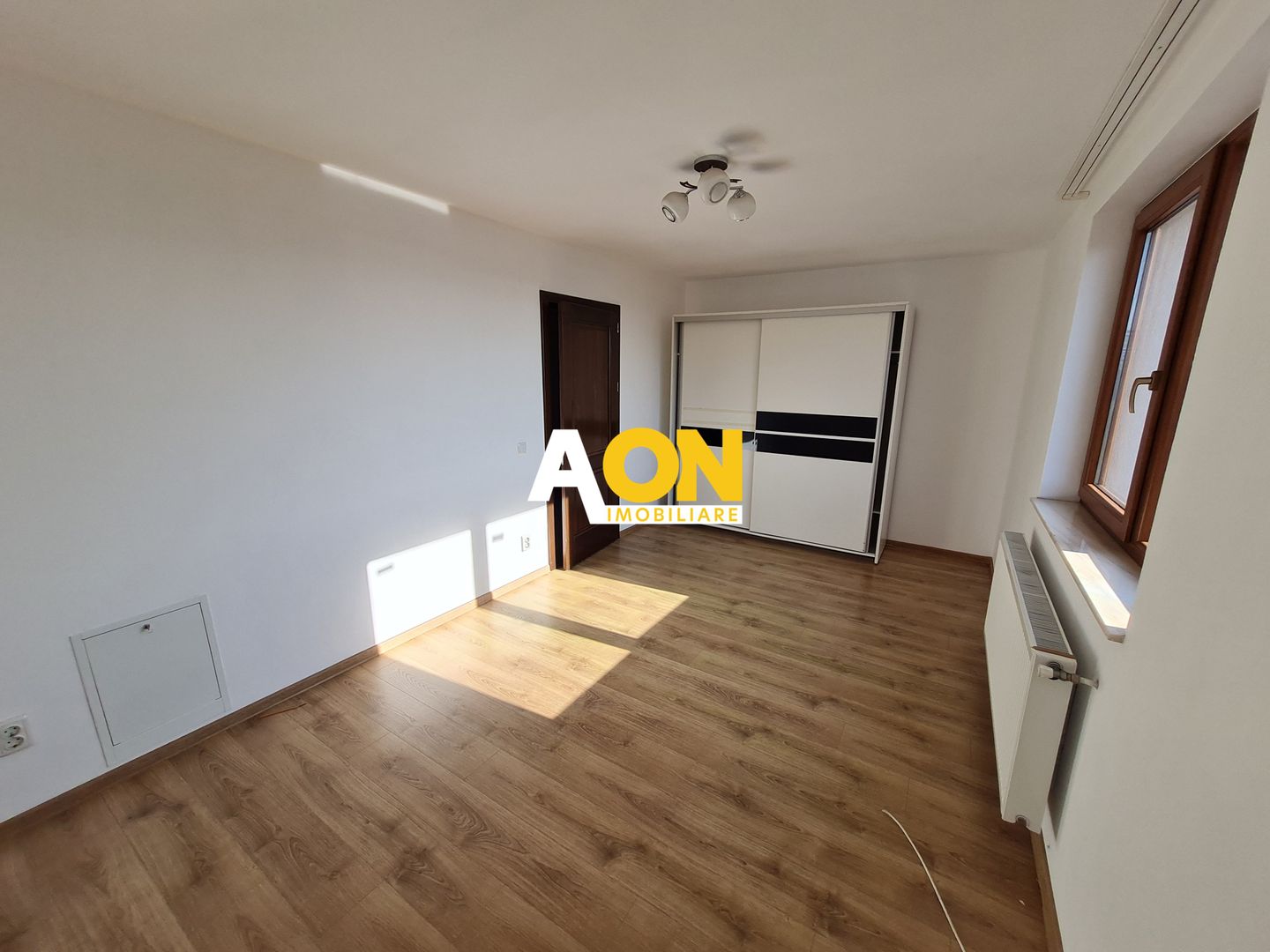 Inchiriere casa 4 camere - Poză 13