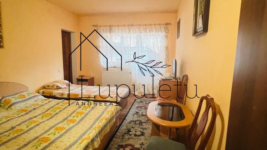 Pensiune de vânzare | 400 MPU | 10 Camere | Rasinari - Curmatura - Poză 40