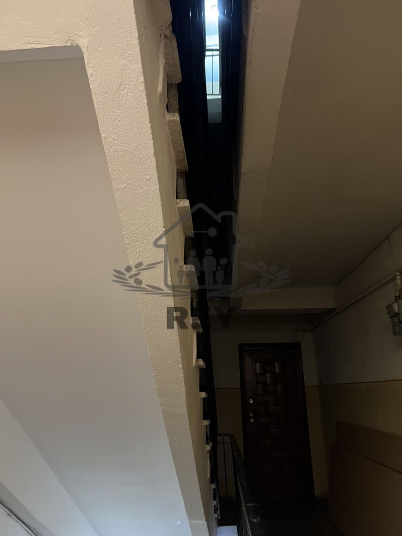 Apartament 4 camere decomandate 4 balcoane etaj 1 Str. Bâlea/Sibiu - Schiță 24