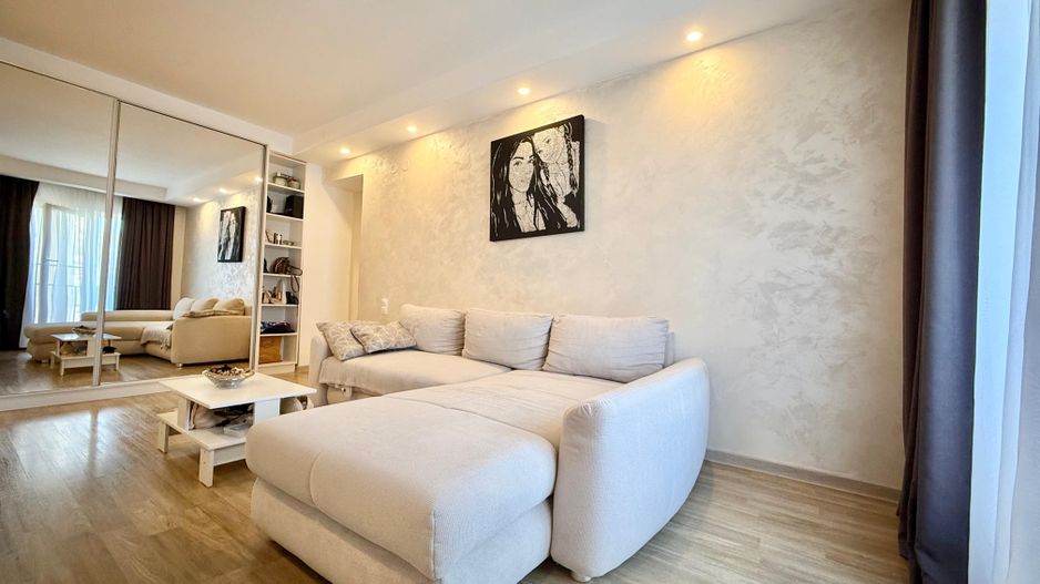 COSMOPOLIS - Apartament cu 2 camere, mobilat si utilat. - Poză 2