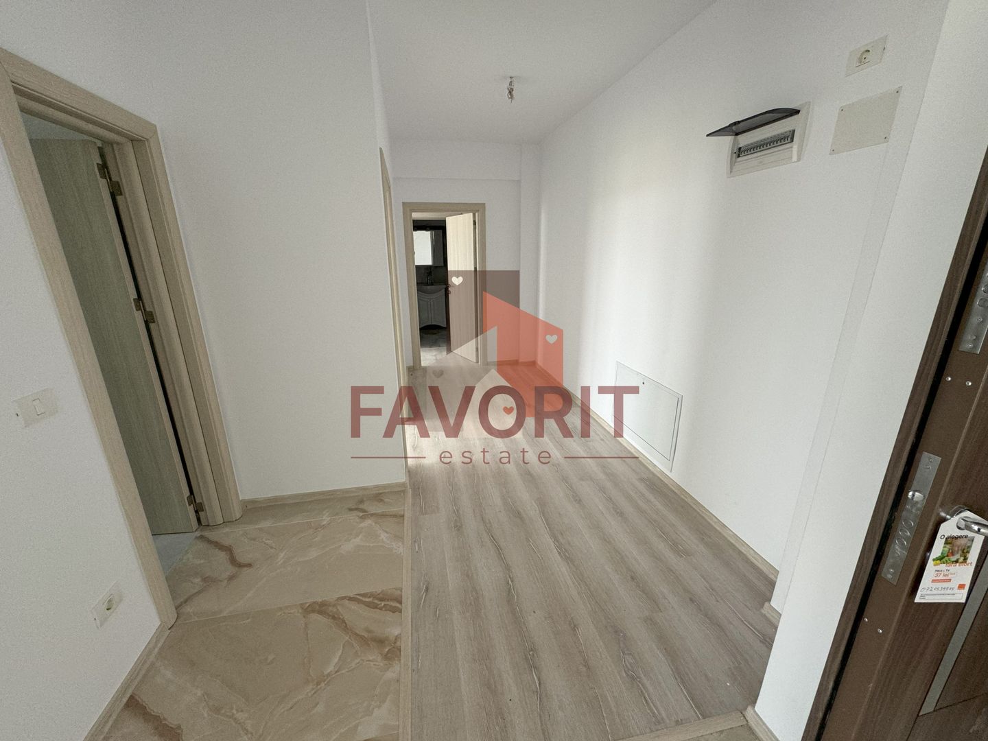 Langa ESO. 73 mp. Bloc nou cu lift. - Poză 4