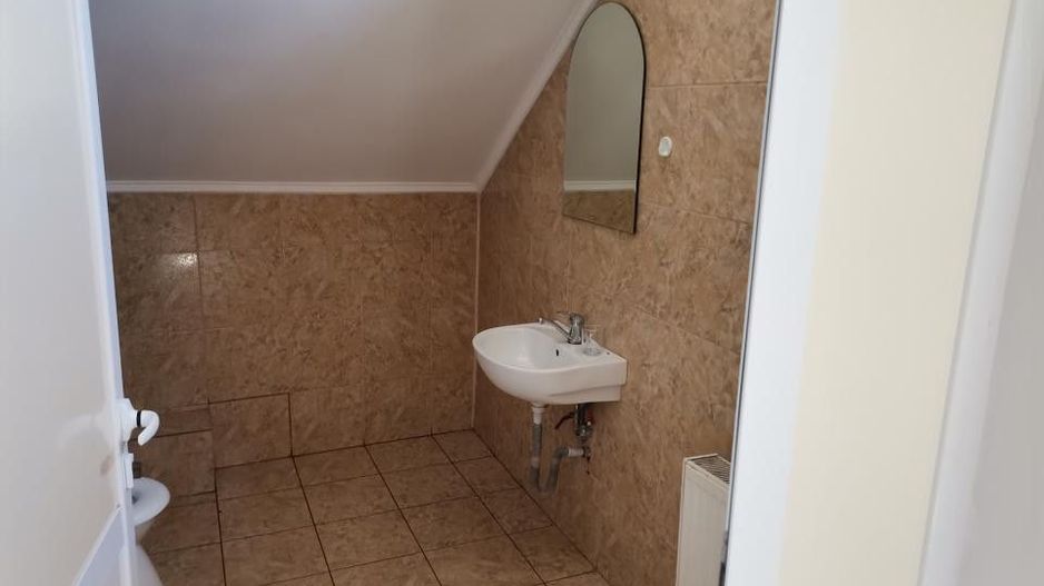 Inchiriere spatiu 140 mp, Targul din Vale - Poză 4