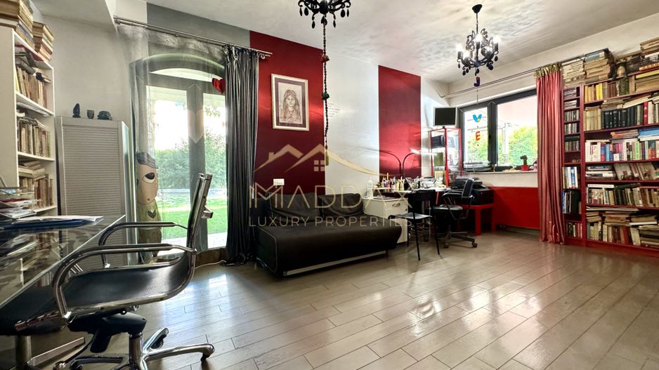 Vila cu 5 camere *344mp* + 400mp Teren // Zona Bucurestii Noi - Poză 39