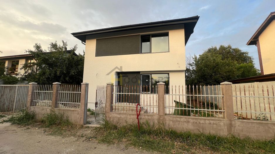 Vila individuala 4 camere finisaje la alegere Str Martisor - Poză 1