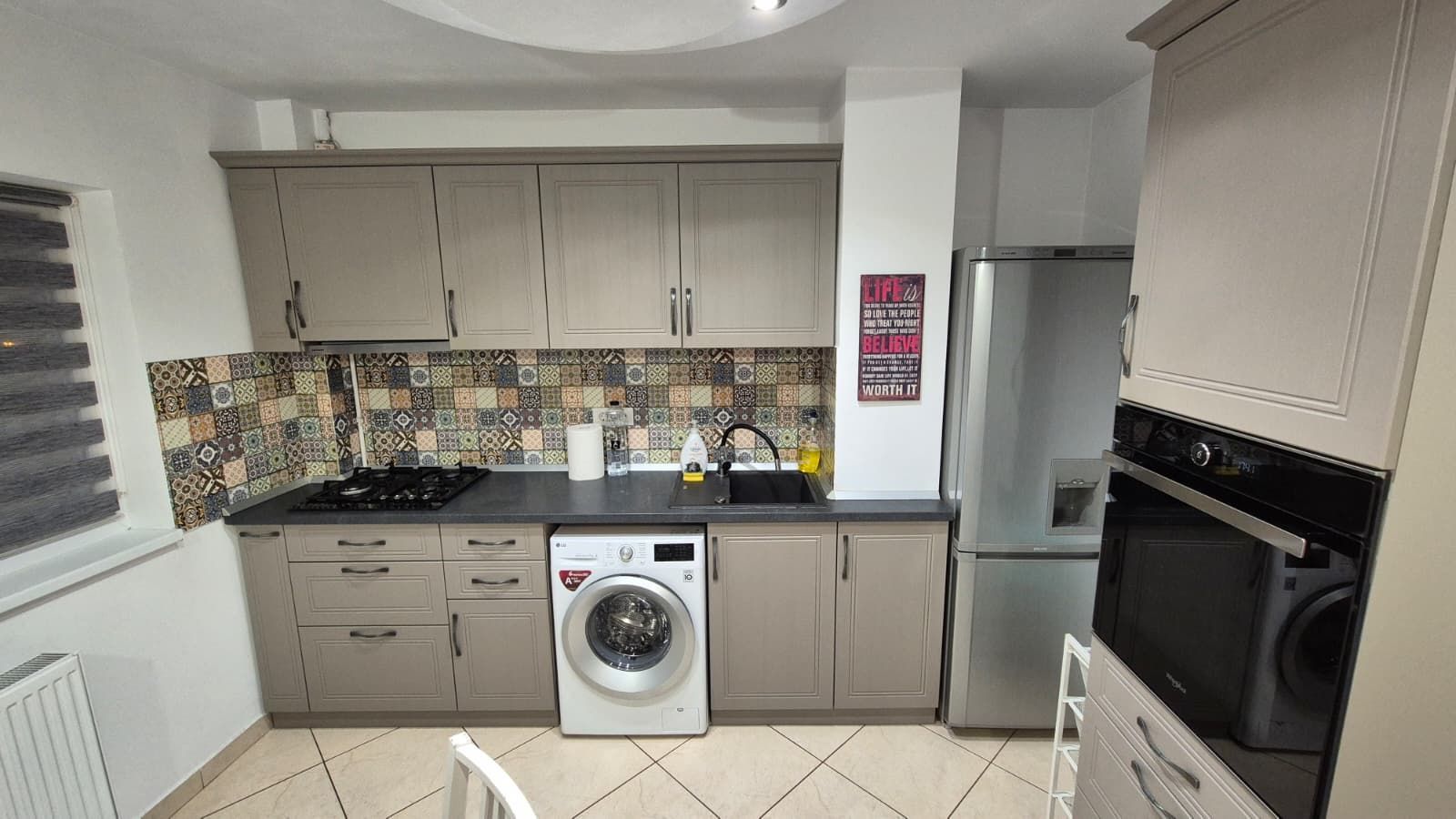 AP. 2 CAMERE TINERETULUI,LOC DE PARCARE,MODERN,BUCATARIE INCHISA - Poză 3