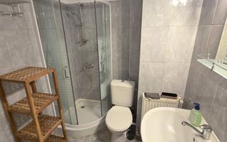 De inchiriat apartament cu o camera ultracentral, et. 1, 320 euro - Poză 5