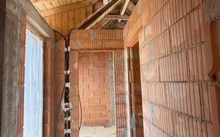 PROIECT DEOSEBIT CU GARAJ- LA ROSU - Poză 5