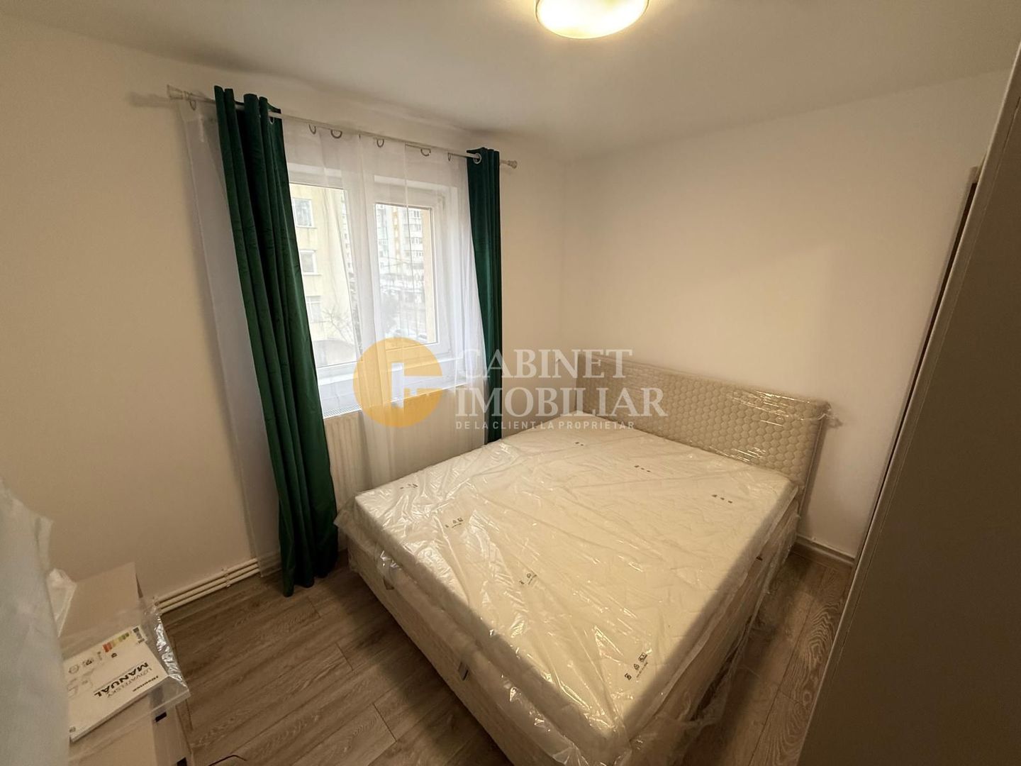 Apartament 3 camere DECOMANDAT- ETAJ 2- PACURARI ALPHA BANK - Poză 2