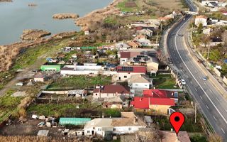 Teren intravilan 1052mp cu casa renovabila de cărămidă Tuzla - Poză 1