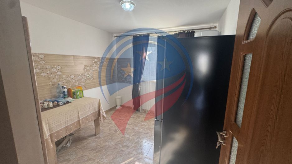 Casă spațioasă în Balș, zonă excelentă – aproape de centru și spital - Poză 6