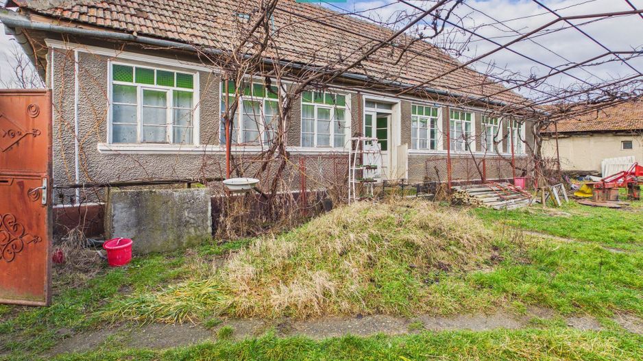 Casă cu teren generos, 4.000 mp, Chijic – Bihor - Poză 1