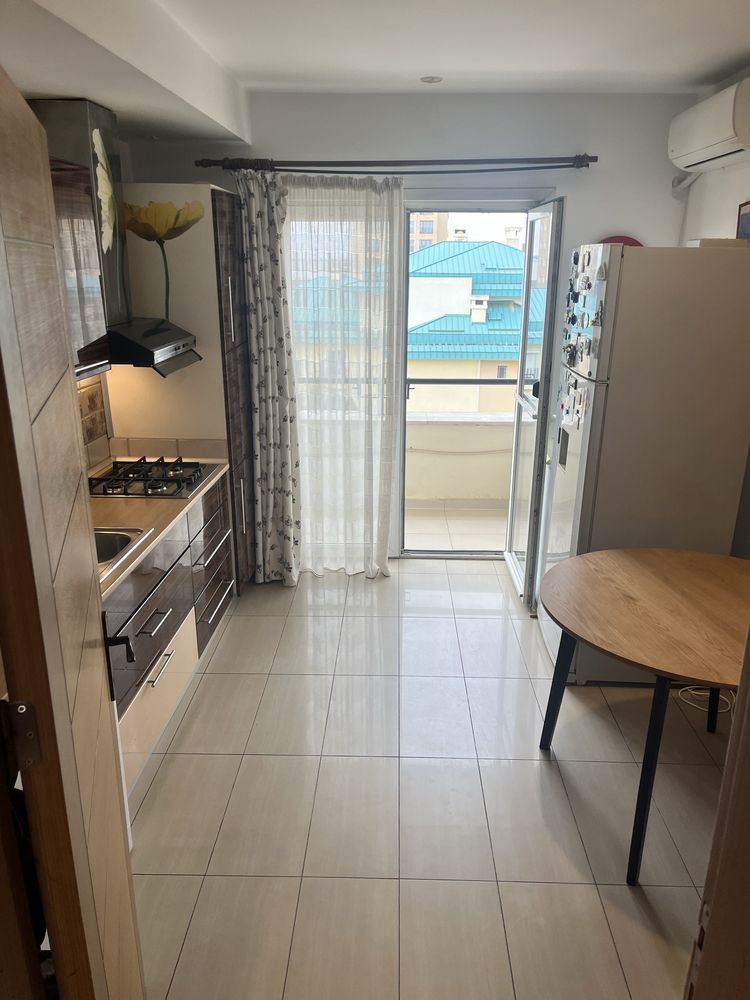 Apartament 3 camere la vanzare - Poză 3