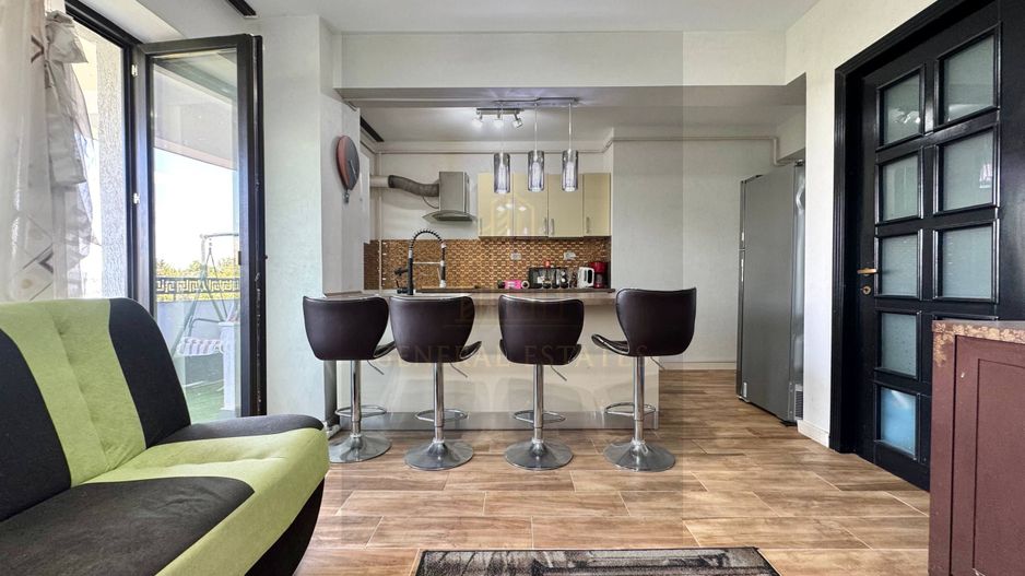 Vânzare apartament cu 2 camere, 67 m.p. - Complexul Royal Town. - Poză 6