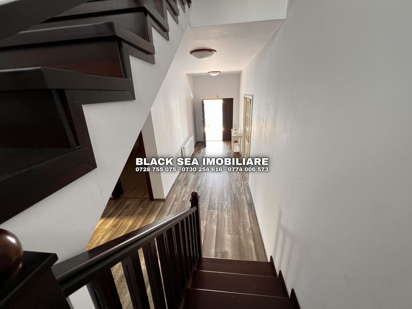 Vila P+1 de 5 camere l Mamaia Nord - Deschidere 23M l Teren 1564MP - Poză 23