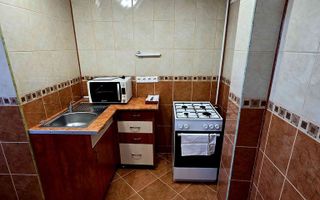 Vând apartament 3 camere - Poză 9