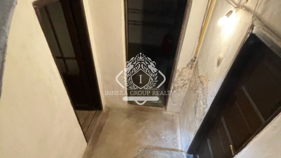 Parcul Carol I Vila interbelica I 2 locuri de parcare - Poză 7