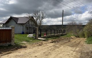 Casă P+M, 145 mp, teren 1640 mp, în zonă liniștită, Grajduri (Cărbunari) - Poză 1