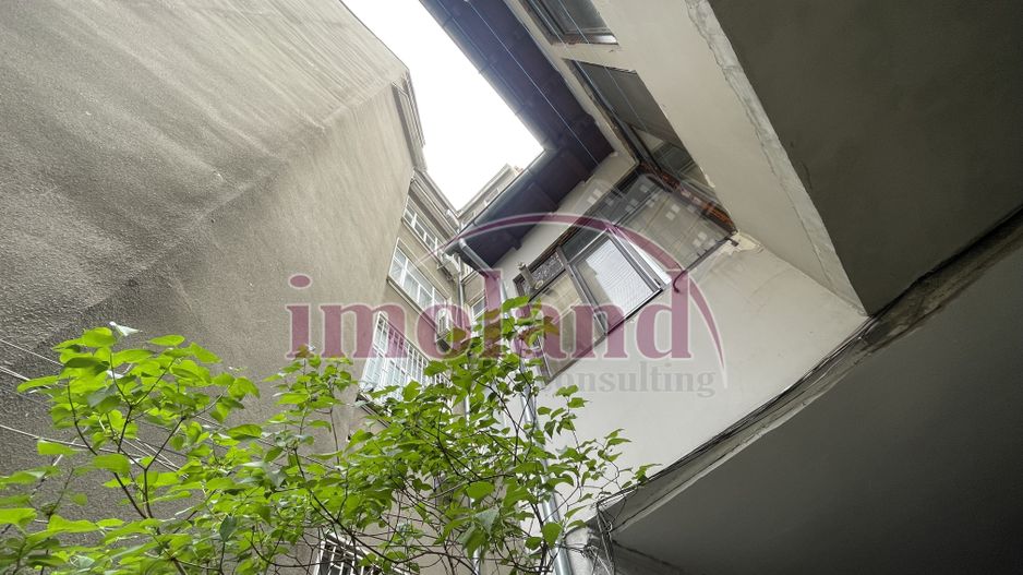 Apartament spectaculos de 4 camere într-o vilă cu farmec istoric pta Victoriei - Poză 18