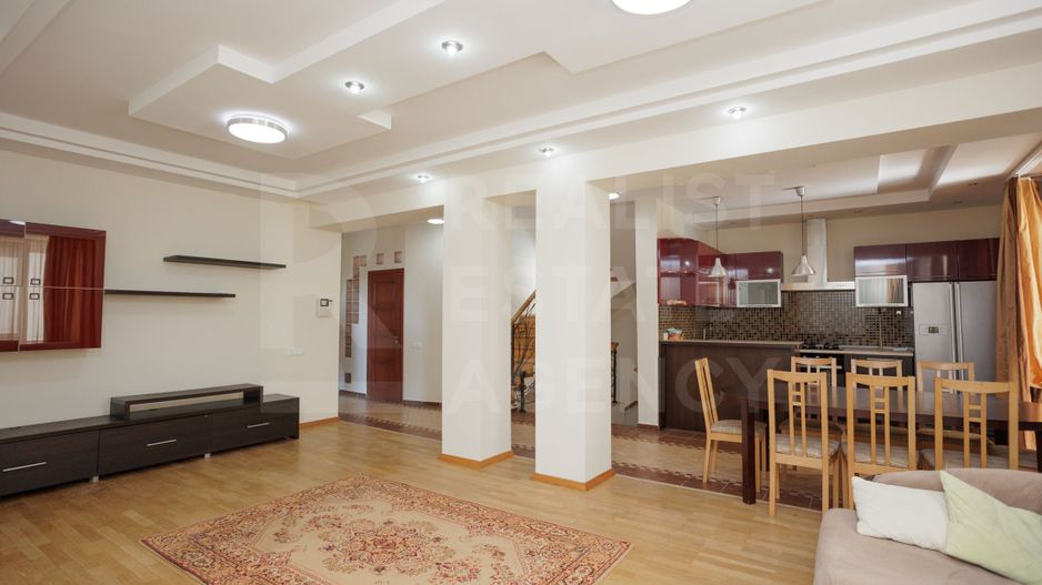 Chirie, casă,4 camere, str. Vânătorilor, Telecentru - Poză 8