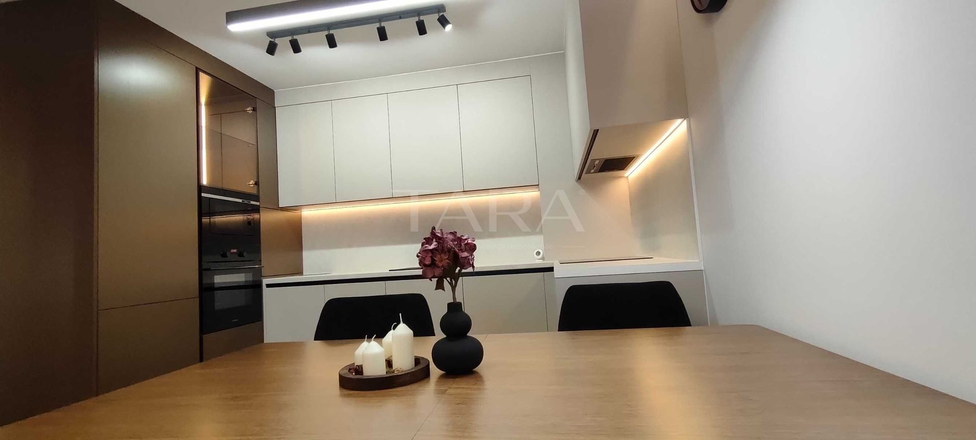 Apartament nou 2025, finisat ultramodern, central Florești. - Poză 1