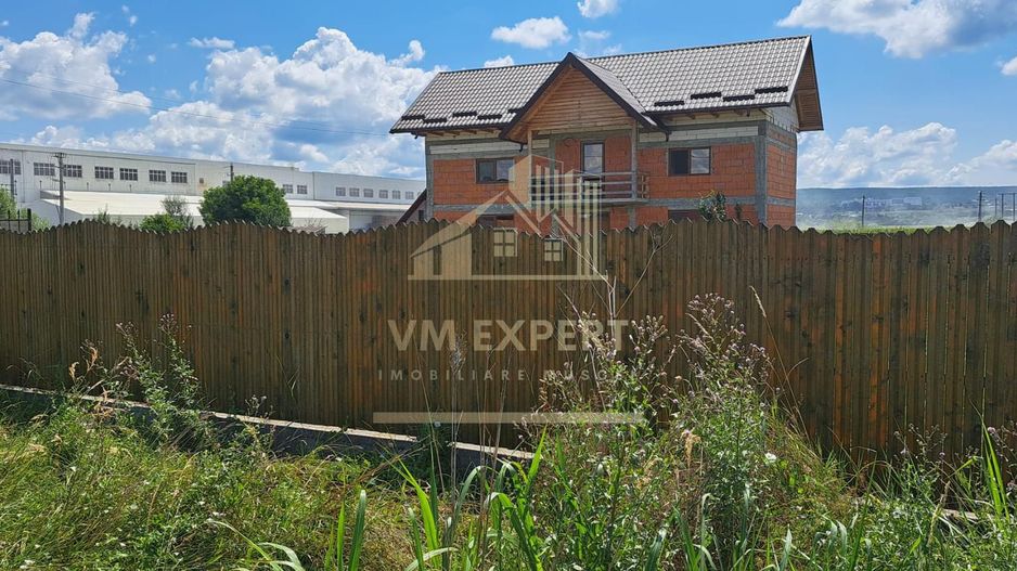 VILA 4 CAMERE, TEREN 787 MP, PISCANI, ARGES - Poză 2