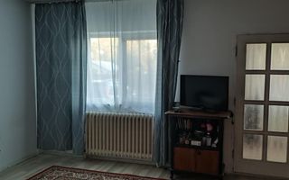 Casă de închiriat, parter și etaj, 2 camere, Bosia - Poză 5