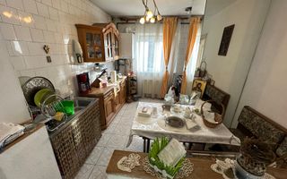 Apartament zona Girocului aproape de parc / etaj 2 din 4 - Poză 2