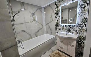 Casa renovata complet – zona Mall – - Poză 18