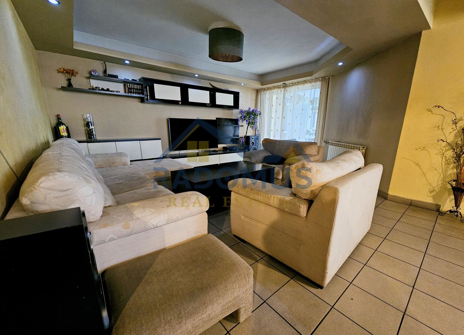 Vilă spațioasă, central, ideală pentru activități comerciale/birouri - Poză 3