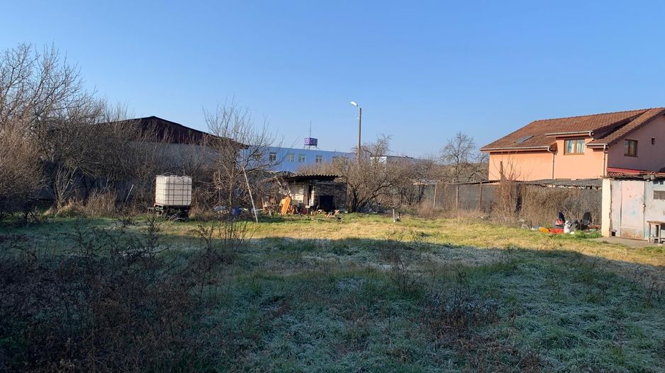 Teren intravilan 1.040 mp Lipovei-II de la Brad - Poză 2