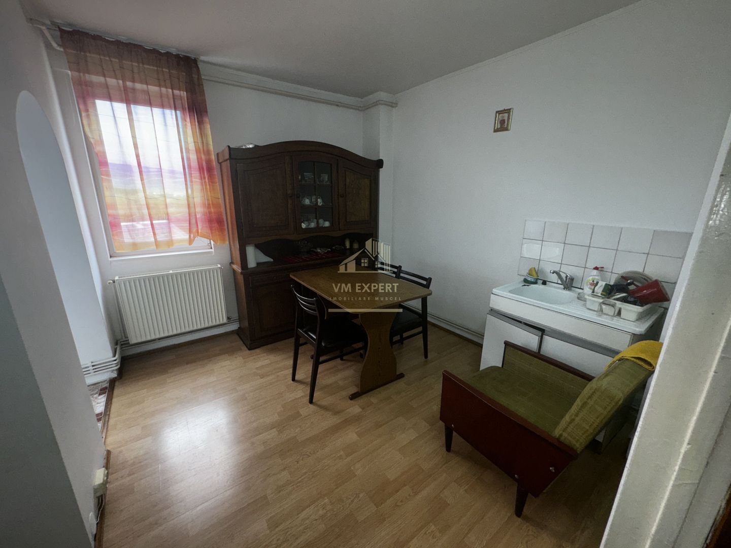 APARTAMENT 2 CAMERE, CAMPULUNG, ETAJ 3, GRUI - Poză 6